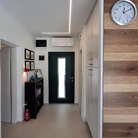 Semesterbostad M3 Žirje