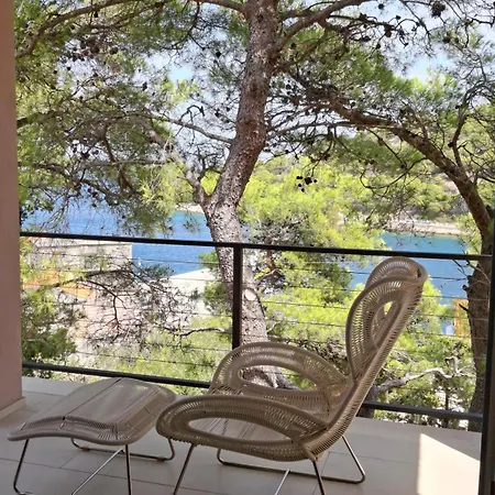 Semesterbostad M3 Žirje